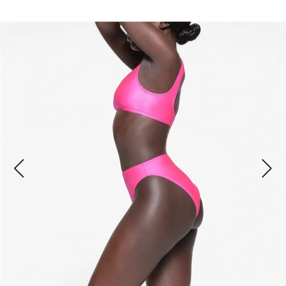 Skims Shine Swim Mid Waist Bottom Taffy